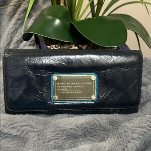 Marc by Marc Jacobs Standard Supply Blue Leather Wallet EUC retail $198